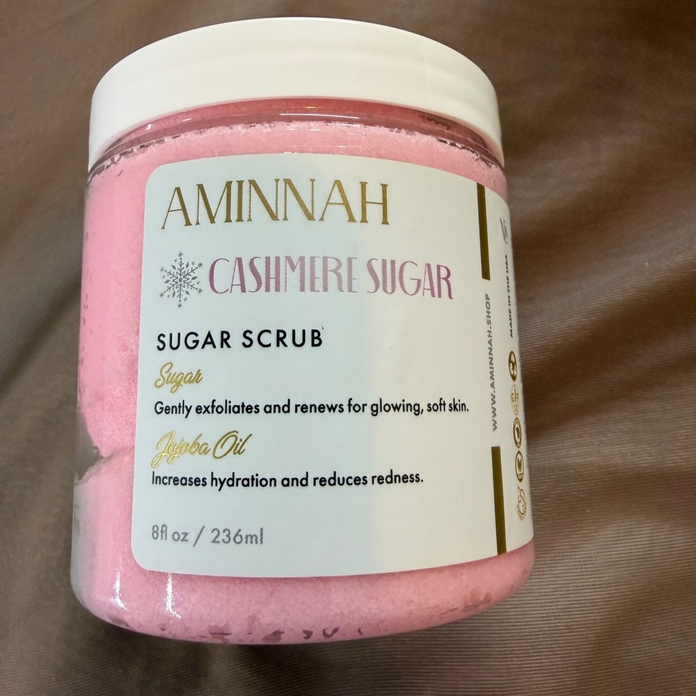 Aminnah Cashmere Pink- Sugar Scrub